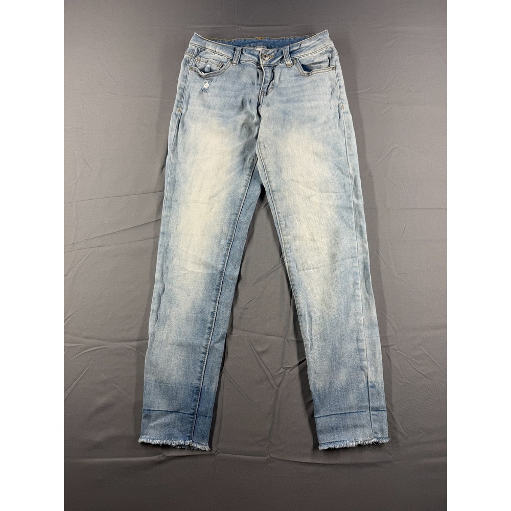 Time and Tru Womens Jeans Size 4 Lt Wash Straight Leg Raw Hem Distressed Stretch
